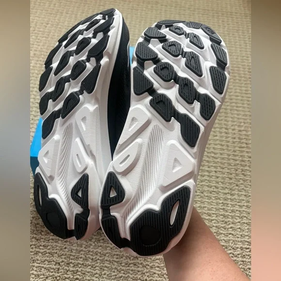 Hoka Men’s Clifton 9 - Picture 6 of 7